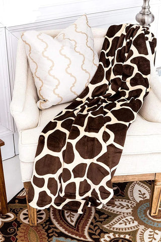 Giraffe Super Soft Cozy Bed Throw Flannel Blanket - 1985 the VAULT Boutique