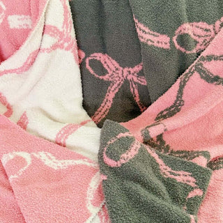 Bow Scalloped Coziest Blanket - 1985 the VAULT Boutique