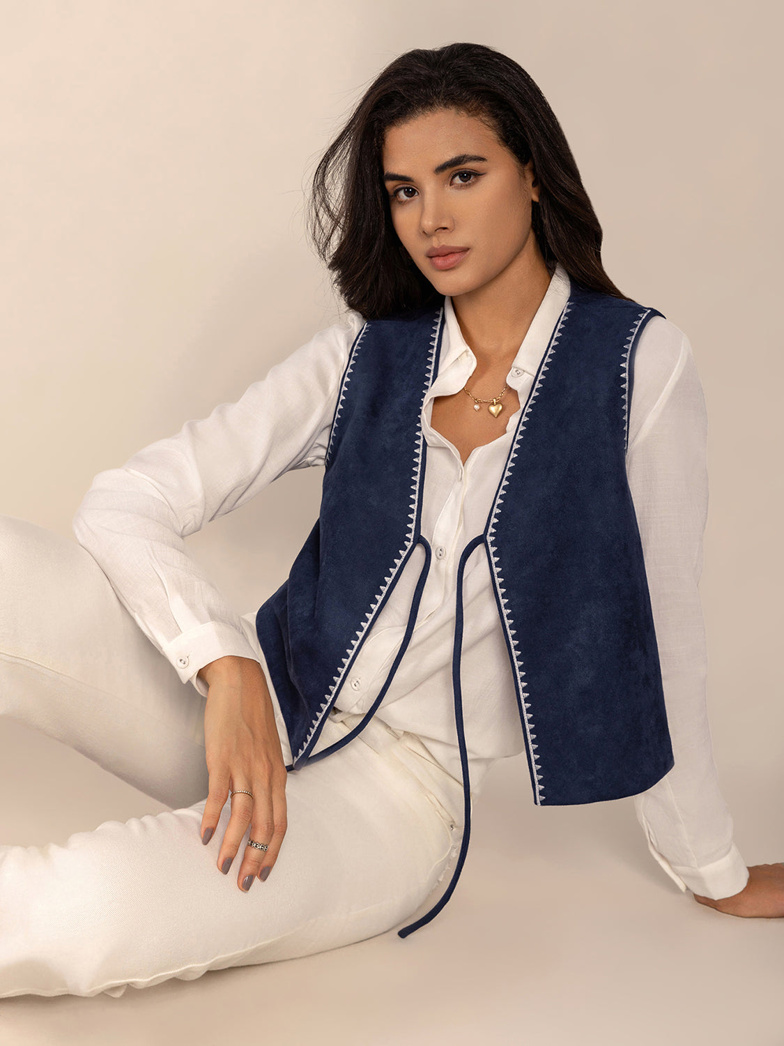 Tied Contrast Trim Vest - 1985 the VAULT Boutique