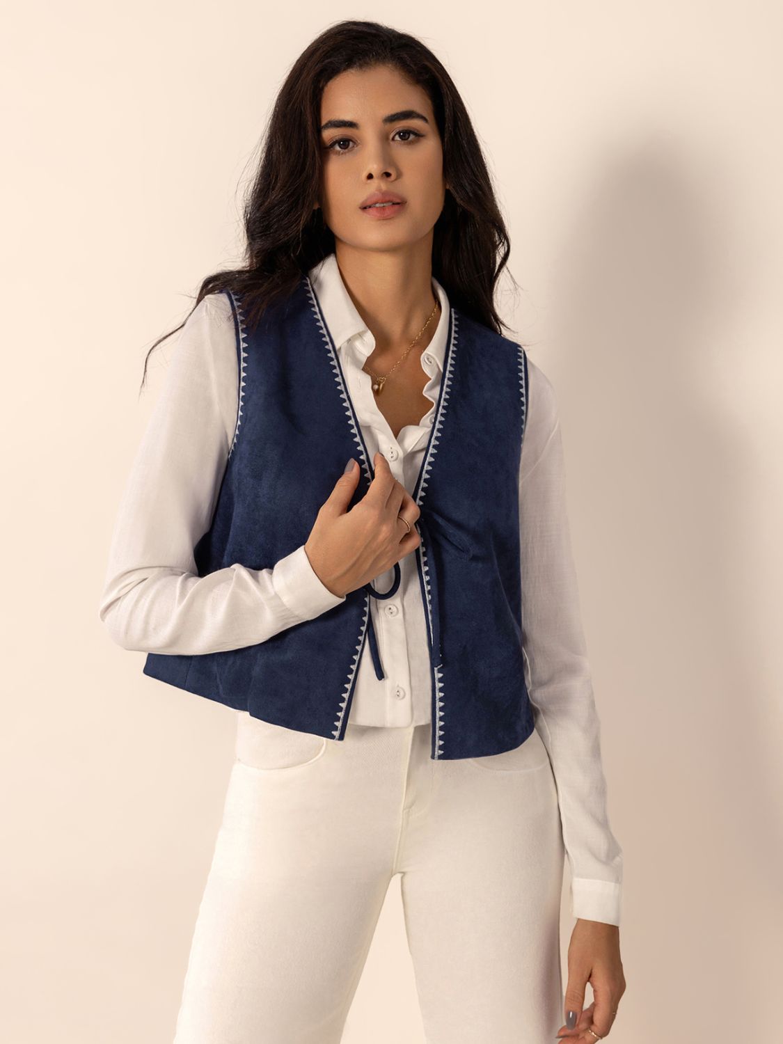 Tied Contrast Trim Vest - 1985 the VAULT Boutique