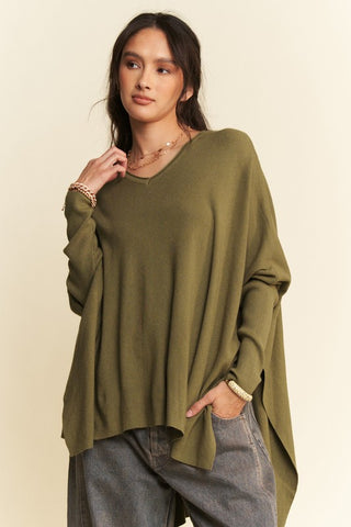 Davi & Dani High-Low Side Slit Batwing Sleeve Top - 1985 the VAULT Boutique