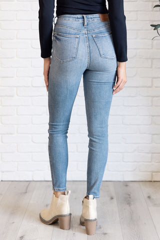 Justine High Rise Control Top Contrast Wash Skinny Jeans - 1985 the VAULT Boutique