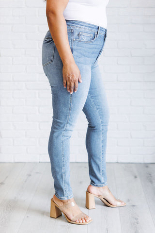 Justine High Rise Control Top Contrast Wash Skinny Jeans - 1985 the VAULT Boutique