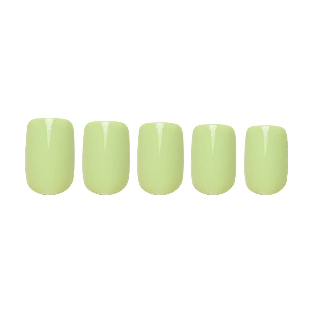 Light Sage Press-On Nails | Pistaschio | Short Squoval Nail