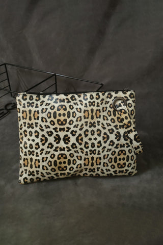 Leopard PU Leather Clutch - 1985 the VAULT Boutique