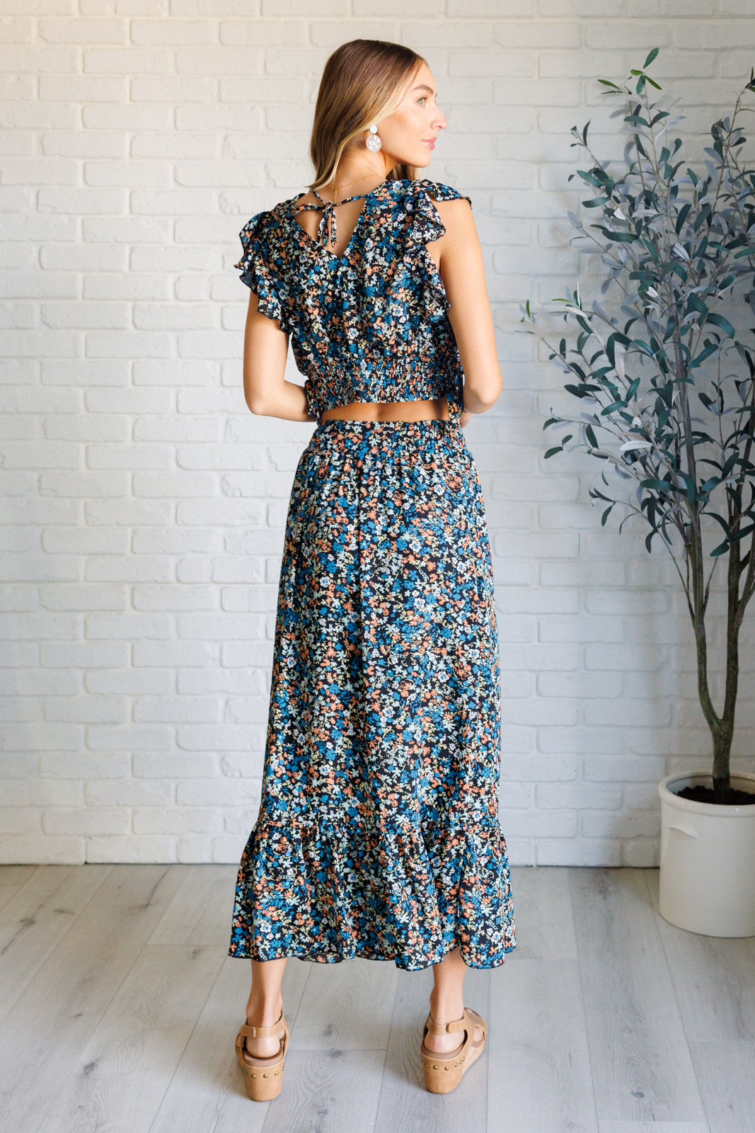 Flutter of Florals V-Neck Crop and Skirt Set - 1985 the VAULT Boutique