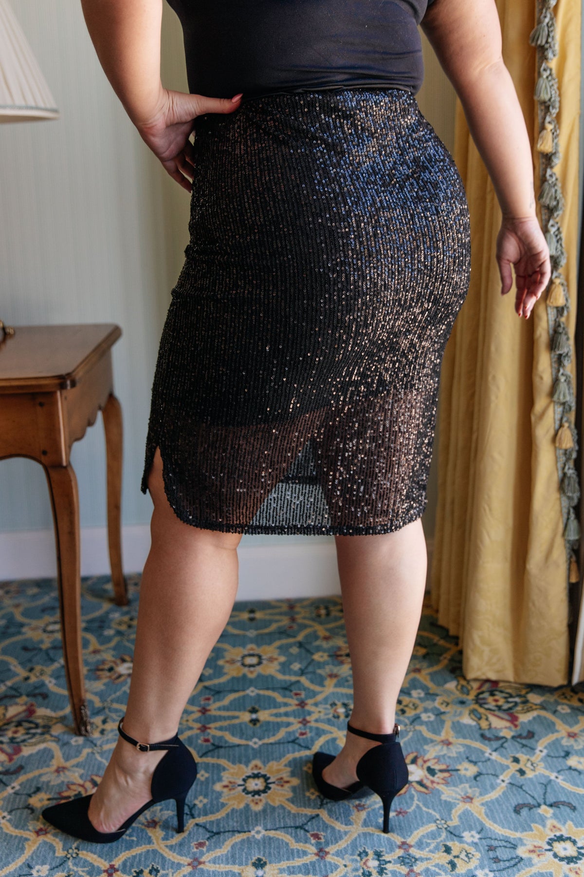 Gilded Age Sequin Skirt in Black - 1985 the VAULT Boutique