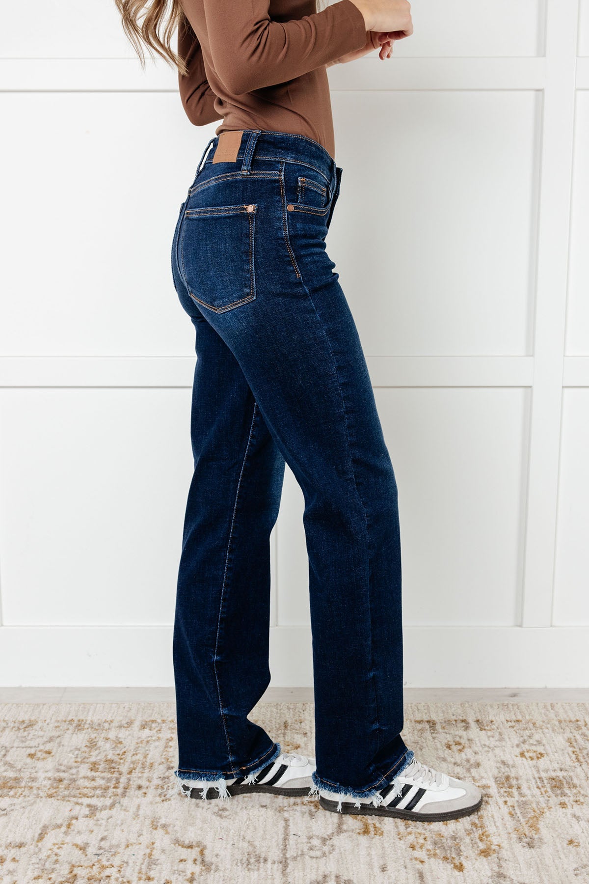 Jacqueline Mid Rise Frayed Hem Straight Leg Jean - 1985 the VAULT Boutique