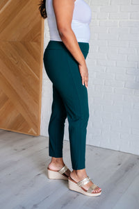 Magic Ankle Crop Skinny Pants in Hunter Green - 1985 THE VAULT