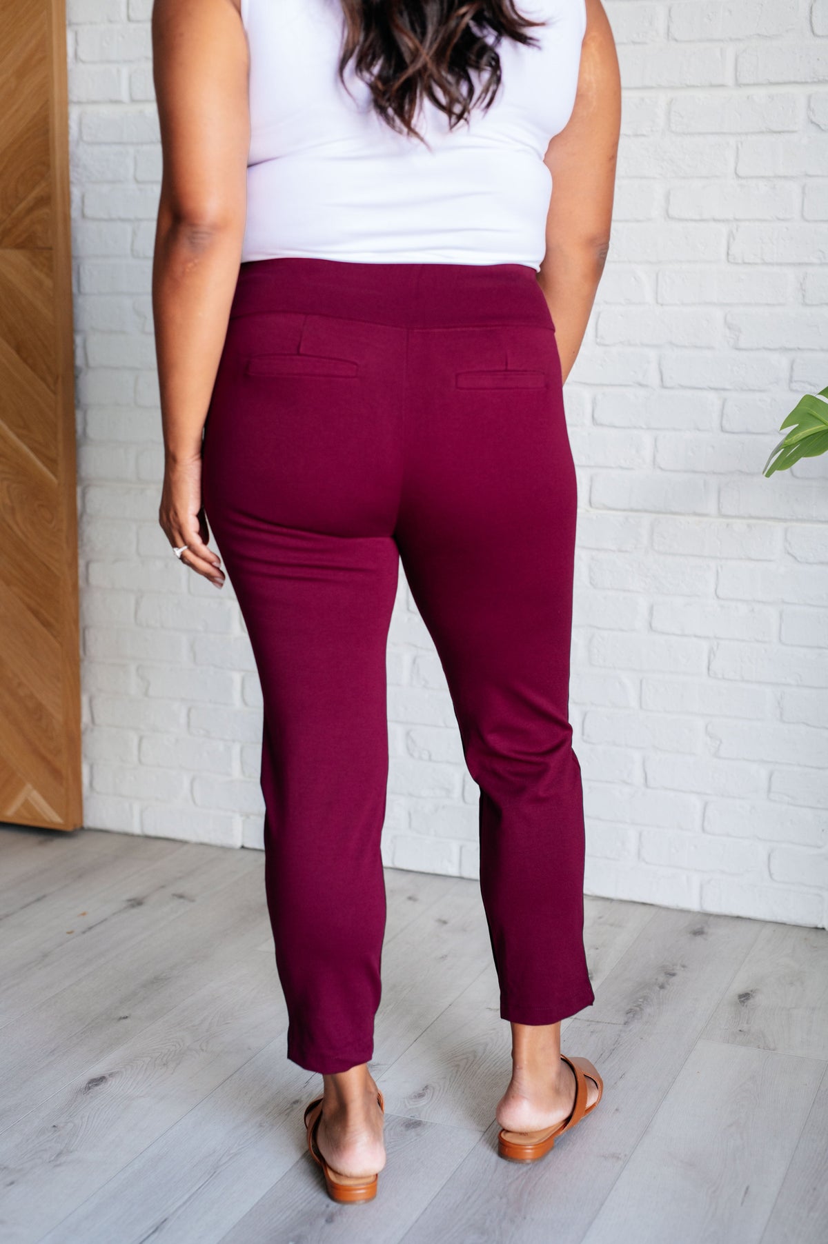 Magic Ankle Crop Skinny Pants in Wine - 1985 THE VAULT