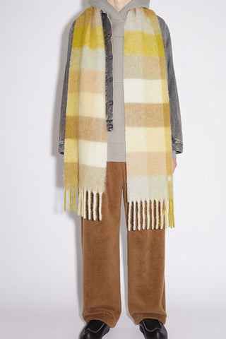 Thermal Fringe Contrast Plaid Scarf - 1985 the VAULT Boutique