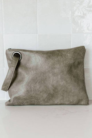 ALEXA OVERSIZED CLUTCH WITH WRISTLET - 1985 the VAULT Boutique