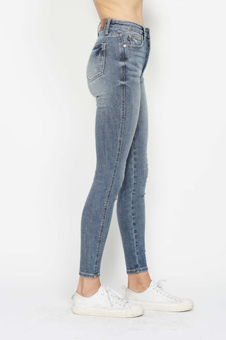 Judy Blue Full Size Tummy Control Contrast Wash Skinny Jeans - 1985 the VAULT Boutique