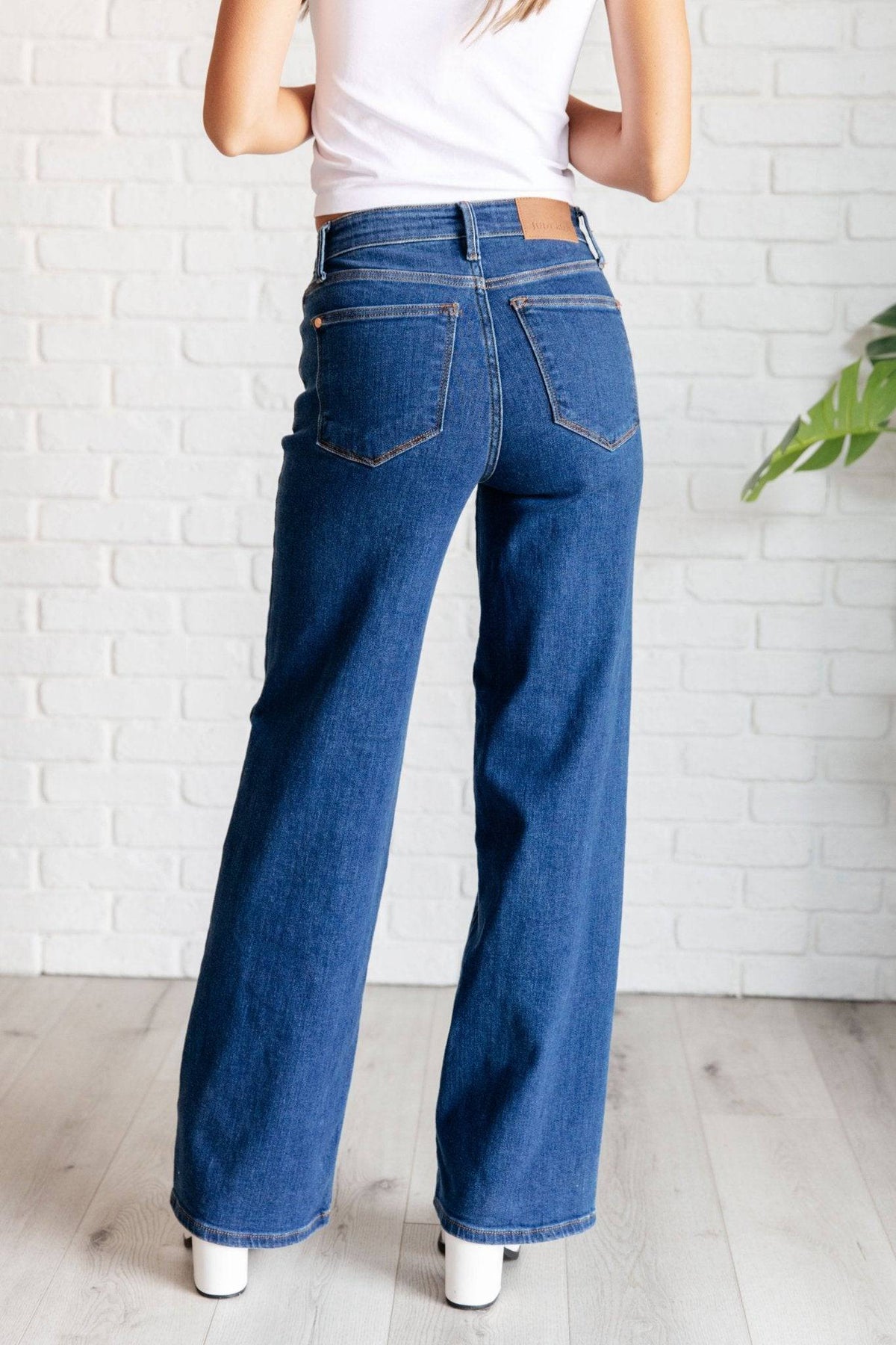 Hazel High Rise Vintage Wide Leg Jeans - 1985 the VAULT Boutique