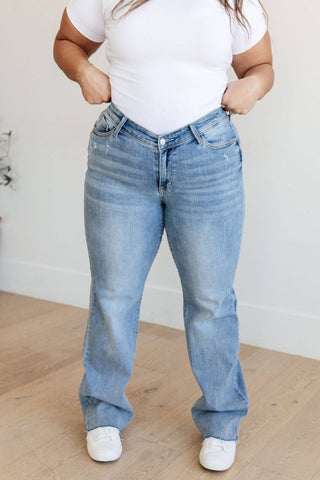 Mildred High Rise V Front Waistband Straight Jeans - 1985 the VAULT Boutique