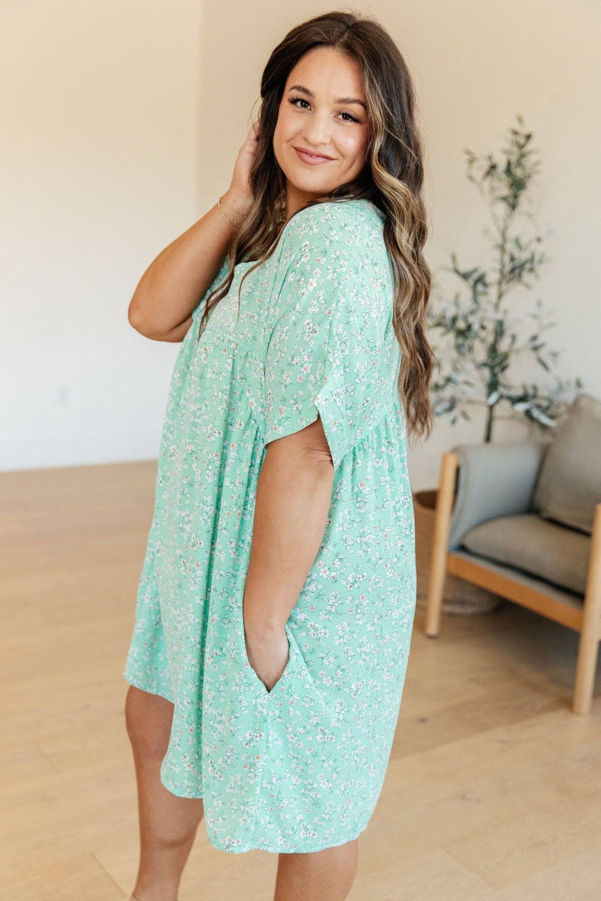 Rodeo Lights Dolman Sleeve Dress in Mint Floral - 1985 the VAULT Boutique