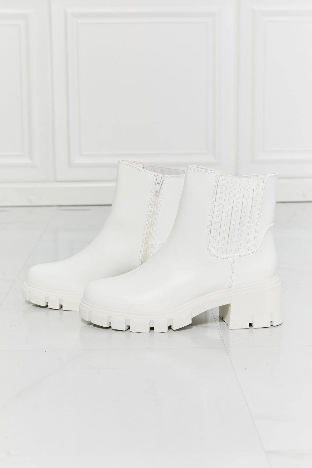 MMShoes What It Takes Lug Sole Chelsea Boots in White - 1985 the VAULT Boutique