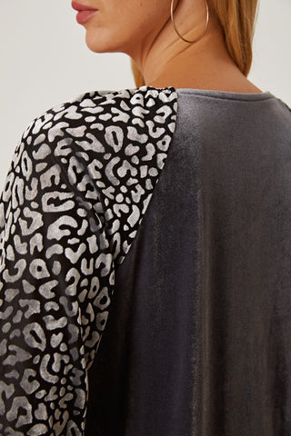 Leopard Round Neck Half Sleeve Blouse - 1985 the VAULT Boutique