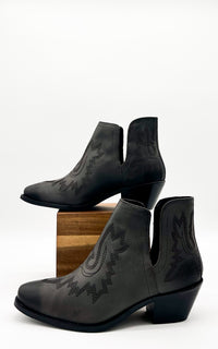 Kickin' Booties in Black - 1985 the VAULT Boutique