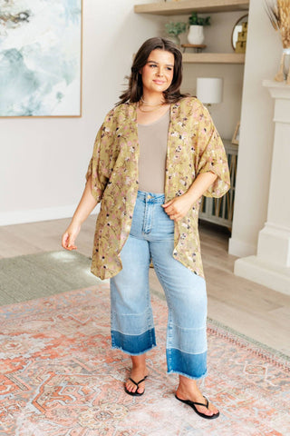 Go Anywhere Floral Kimono - 1985 the VAULT Boutique