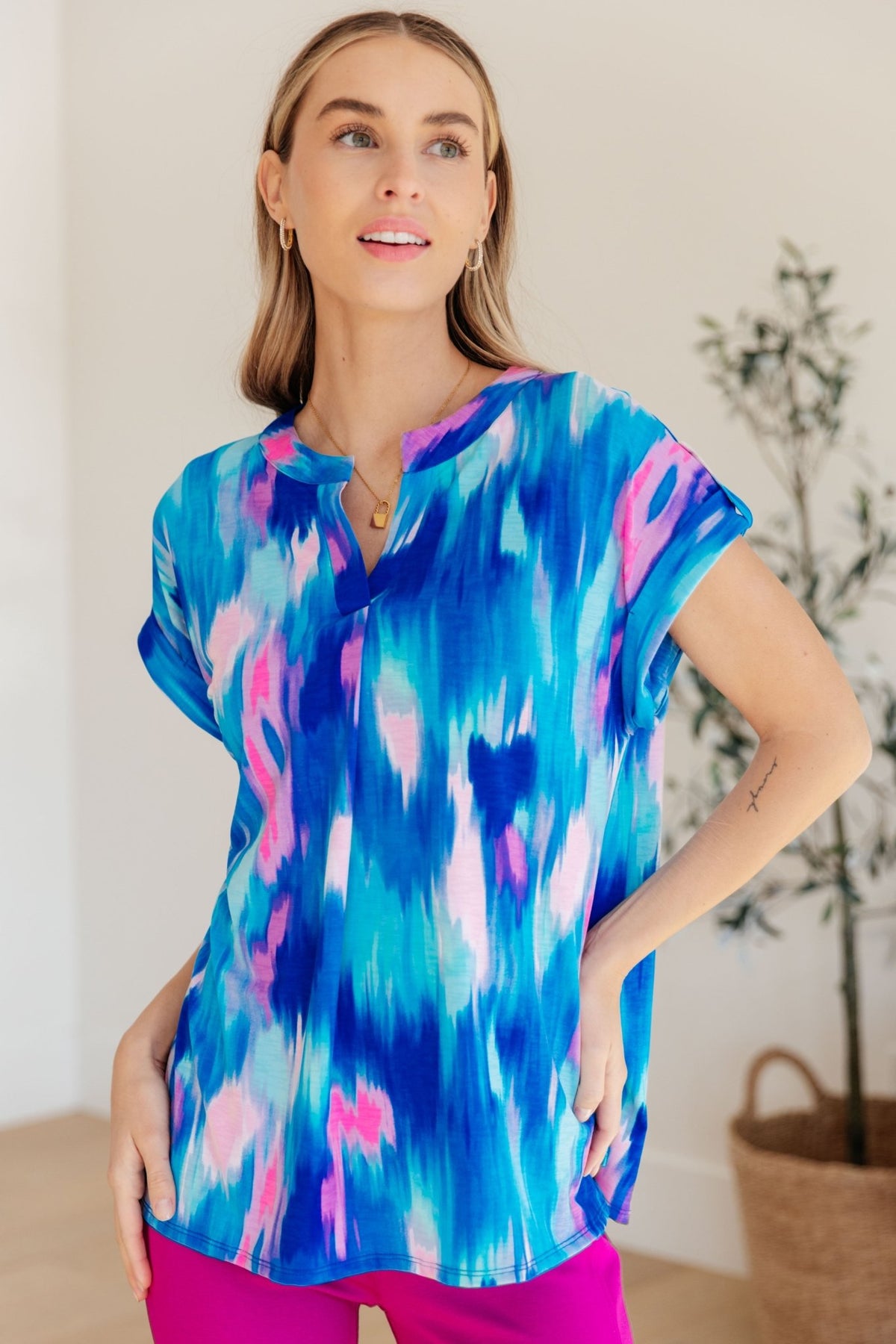 Lizzy Cap Sleeve Top in Royal Brush Strokes - Happily Ever Atchison Shop Co.