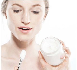 FHF Moon Dip Back To Youth Ageless Body Mousse