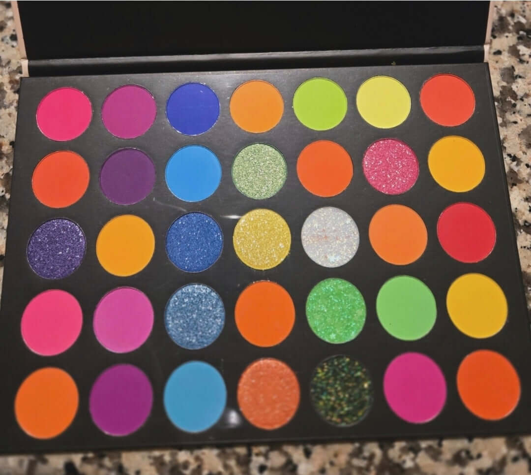 Poolside Pretty 35-Shade Eye Palette