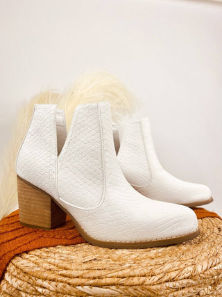 Tarim Bootie in White - 1985 the VAULT Boutique