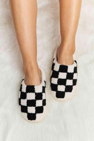 Melody Checkered Print Plush Slide Slippers - 1985 the VAULT Boutique