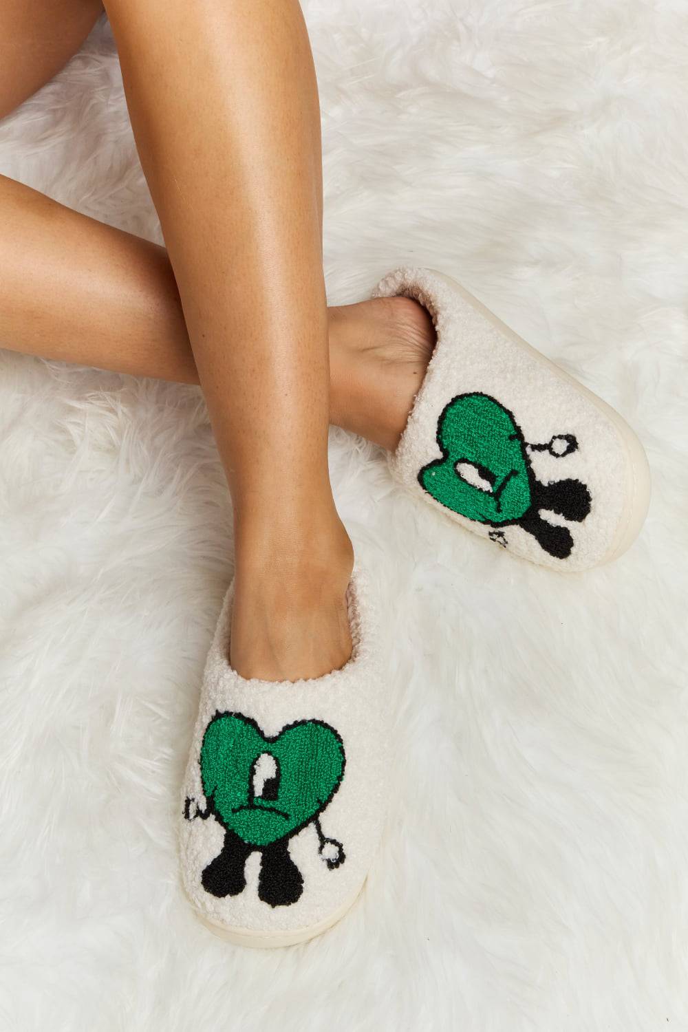 Melody Love Heart Print Plush Slippers - 1985 the VAULT Boutique