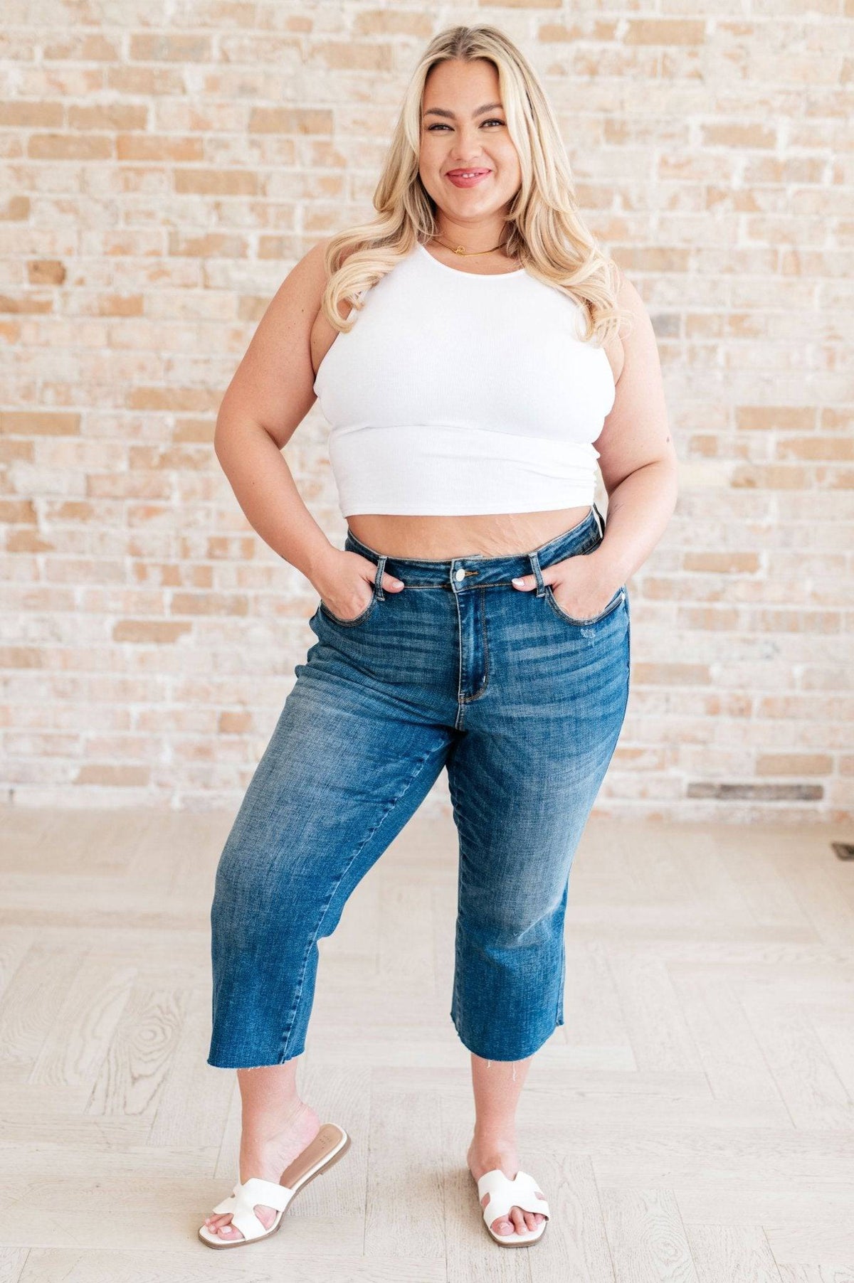 Hayes High Rise Wide Leg Crop Jeans - 1985 the VAULT Boutique