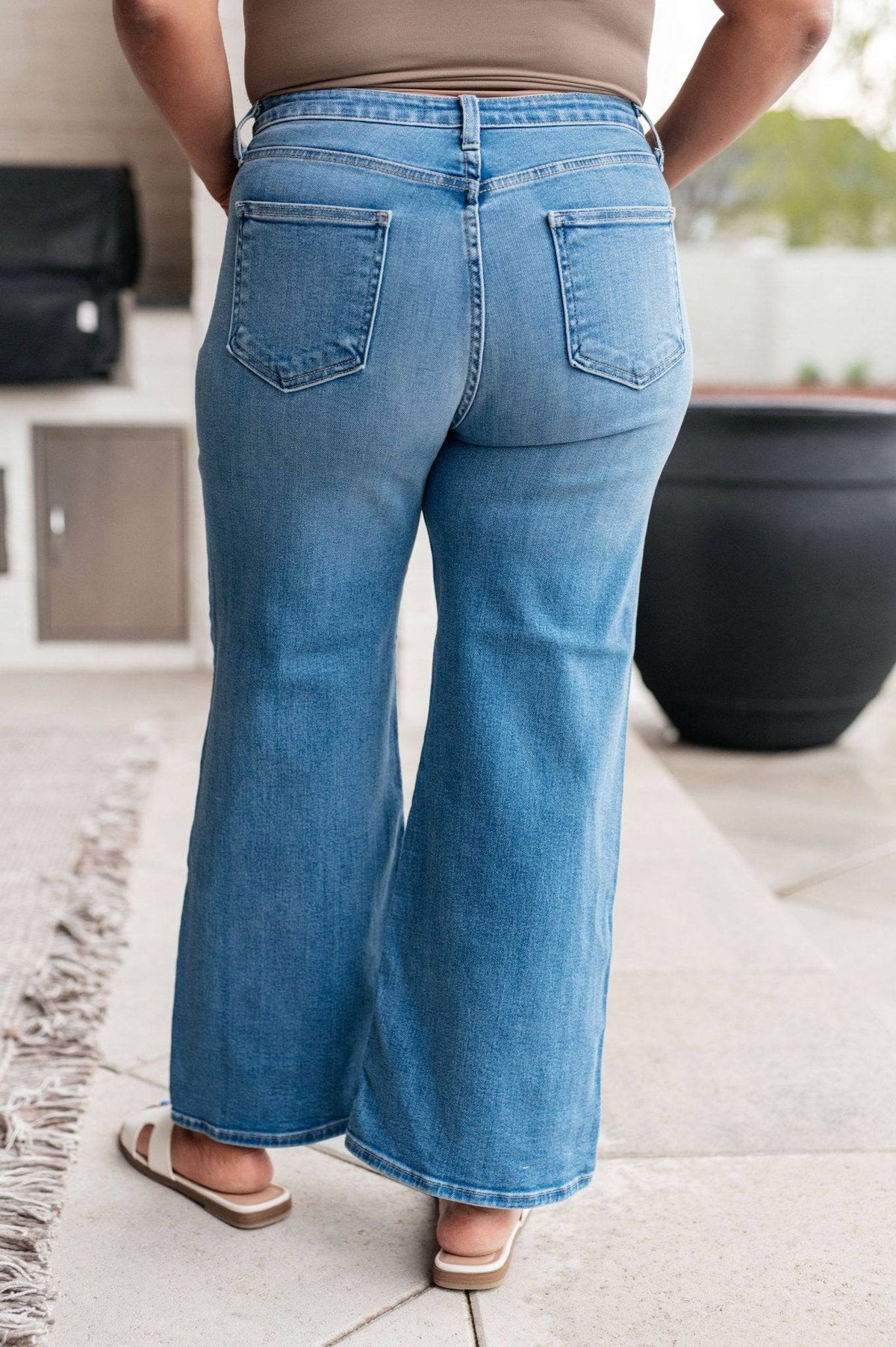 Hayes High Rise Wide Leg Crop Jeans - 1985 the VAULT Boutique