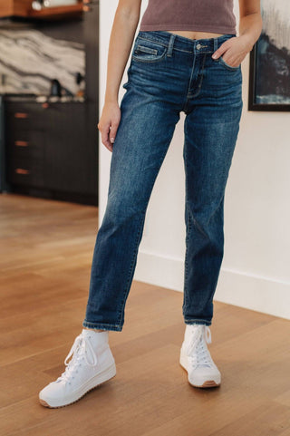 London Midrise Cuffed Boyfriend Jeans - 1985 the VAULT Boutique