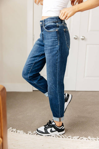 London Midrise Cuffed Boyfriend Jeans - 1985 the VAULT Boutique