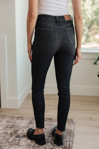 Octavia High Rise Control Top Skinny Jeans in Washed Black - 1985 the VAULT Boutique