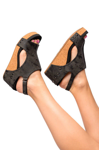 Carley Wedge Sandals in Black Metallic - 1985 the VAULT Boutique